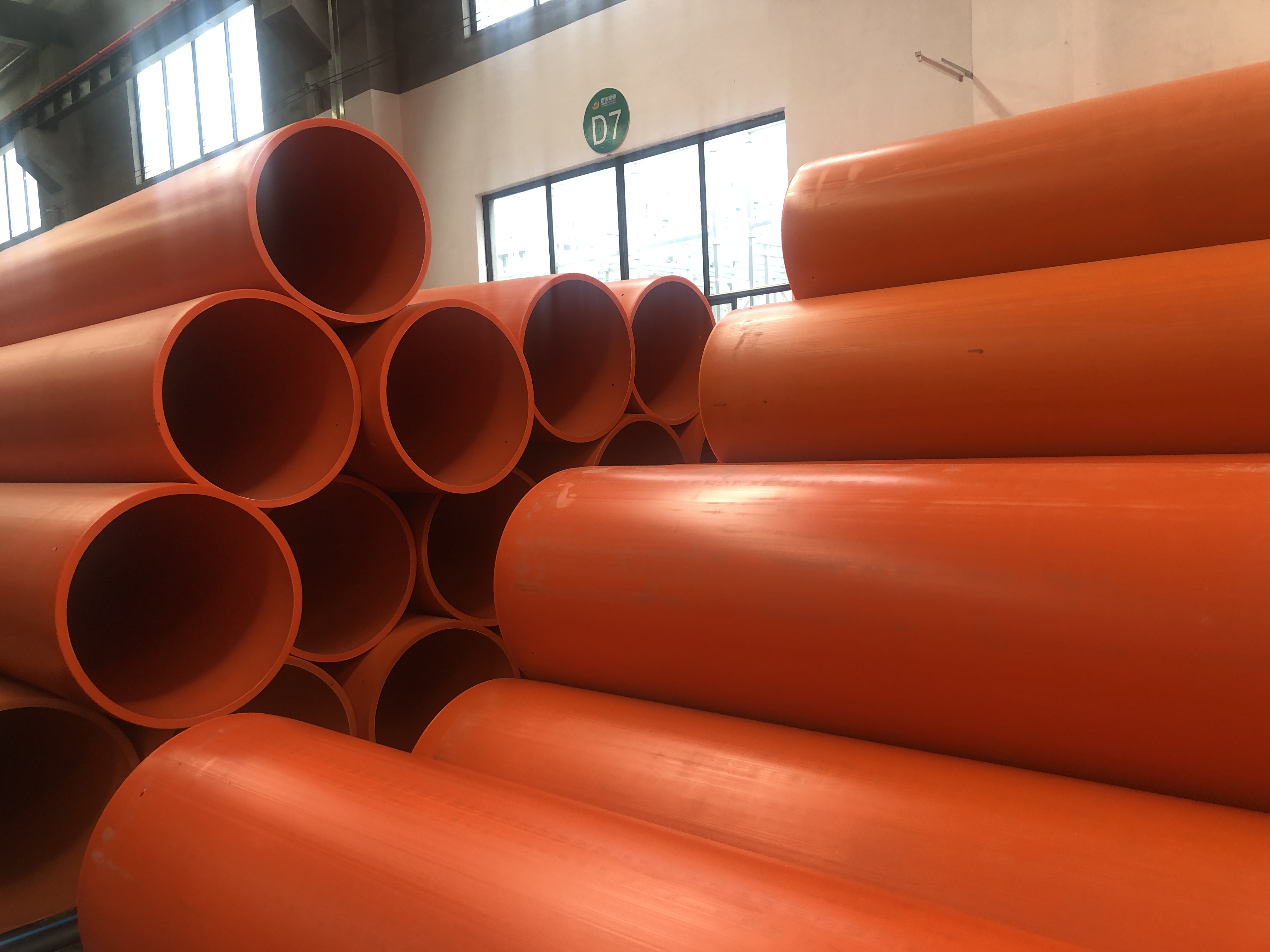 橙色超高分子量聚乙烯隧道逃生管的主要特性